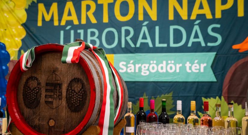Megáldották az újborokat