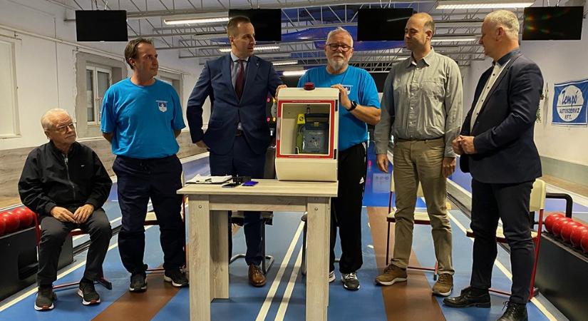 Összefogtak a tekések, szinte önerőből újították fel a szombathelyi VAOSZ Tekepályát