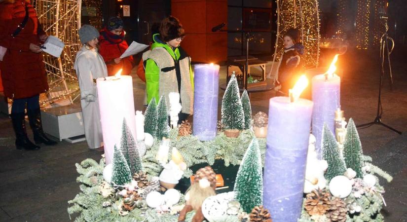 Adventi Vásár és Ablaknyitogató 2023 Tatabánya