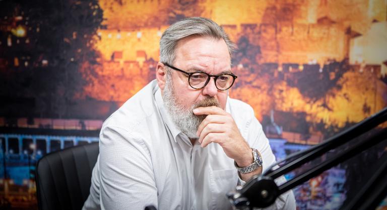 L. Simon László nem gondolja, hogy az általa is megszavazott törvény áldozatává vált volna