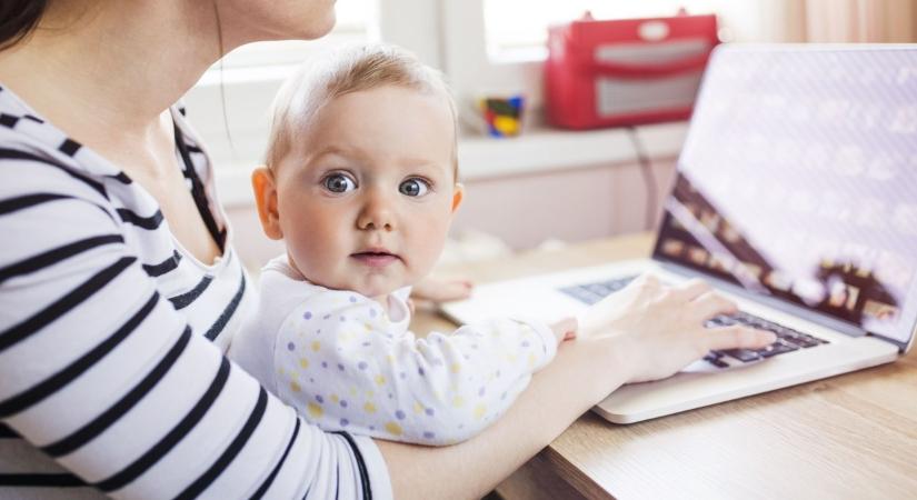 Táppénzre küldheti-e a munkavállaló a kismamát, ha nem tud részére megfelelő munkakört biztosítani?