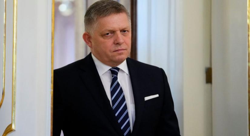 Robert Fico kizárná az „ellenséges” sajtót a kormányülésekről