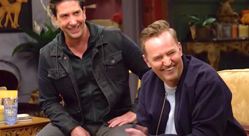 David Schwimmer megható üzenetben búcsúzott el Matthew Perrytől