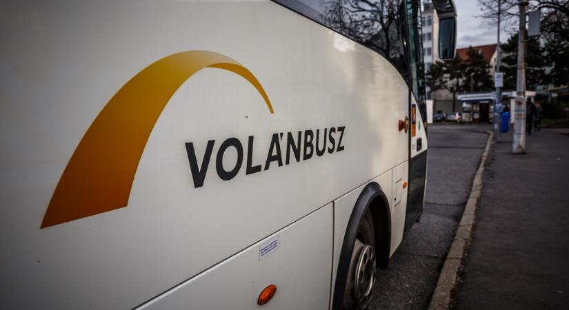 Vasi helyközi buszjáraton támadták meg a sofőrt