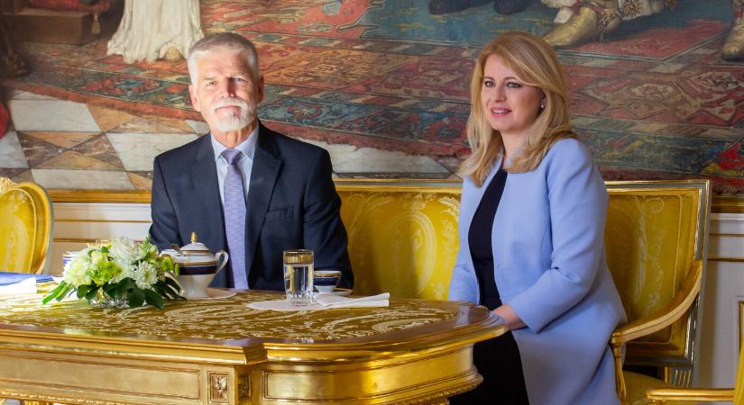 Petr Pavel a prágai várban fogadta Zuzana Čaputová köztársasági elnököt