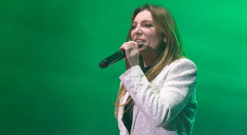 Ünnepi lázban ég Rúzsa Magdi - Videó
