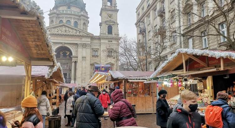 Ismét nyílik a budapesti Szent István téri karácsonyi vásár