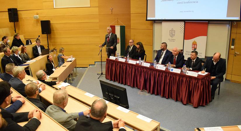 A tudomány került a békéscsabai konferencia középpontjába