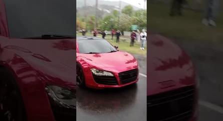 Türelmetlen volt, majd nekiment egy Audi R8-nak