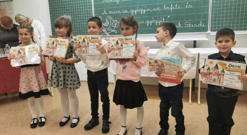A Szent József iskolában versenyeztek a legjobb mesemondók