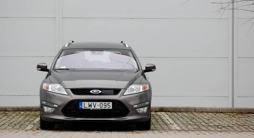 Nem reagál a gázadásra időben a Mondeo