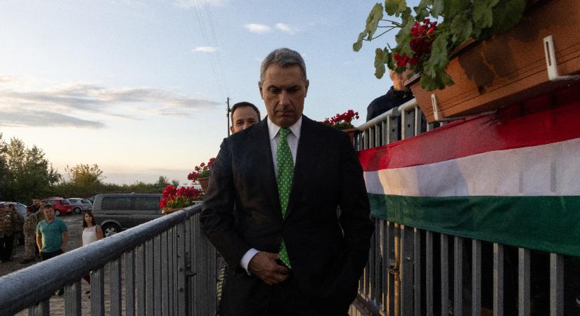 A Strabag részesedésére pályázhat Lázár minisztériuma, a GYSEV-vezető kirúgása politikai erőfitogtatás