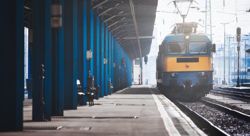Itt a MÁV friss bejelentése: felújítás miatt így változik a menetrend ezen a fővonalon