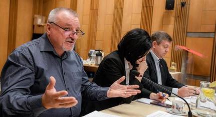 Az MSZP rendszerváltó ajánlata: alkotmányos rend, erős önkormányzatok, szabad sajtó