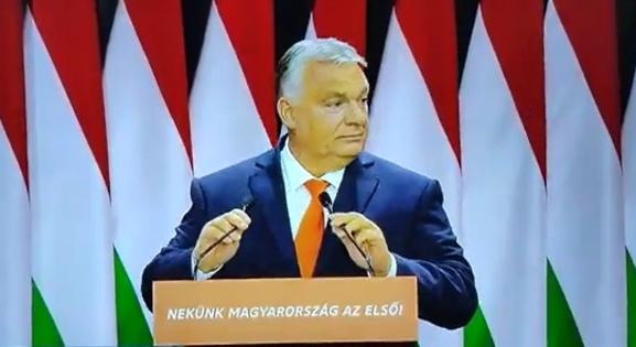 Orbán bakizott: köztársasági elnök úrnak nevezte Novák Katalint