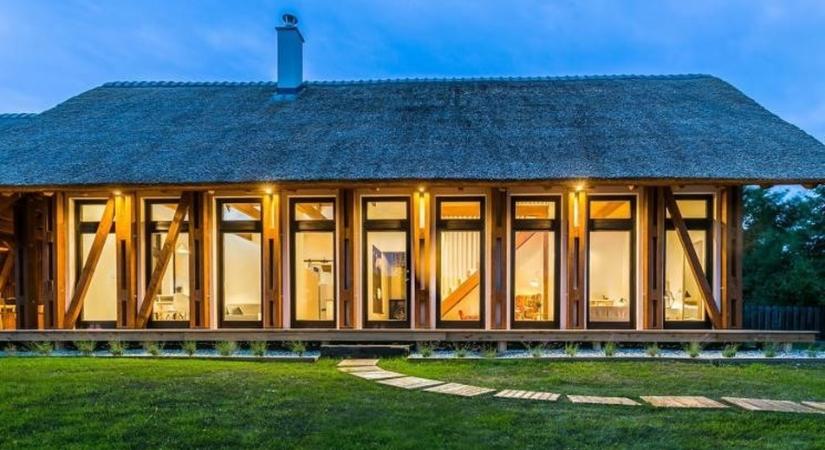 Ismét lehet jelentkezni a 2023-as Év Balatoni Háza díjra