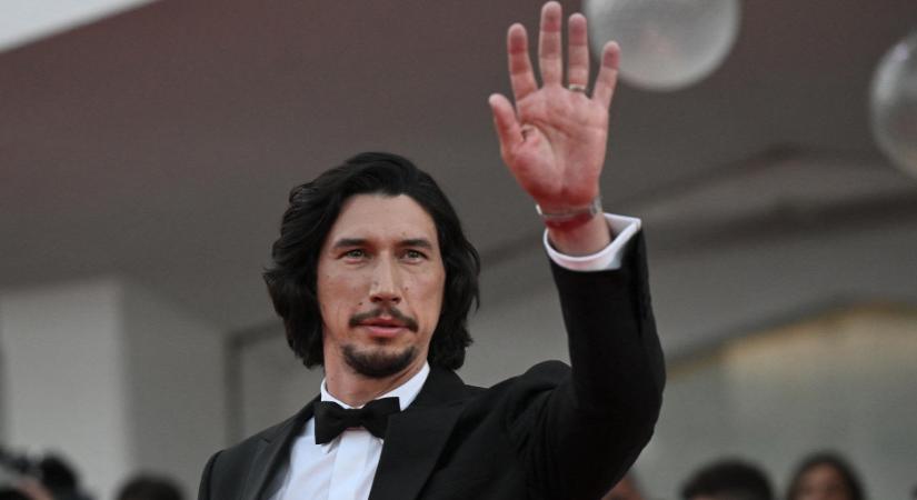 A tengerészgyalogosból lett hollywoodi sztár, akik gyűlöli látni magát: 10 érdekesség a 40 éves Adam Driverről
