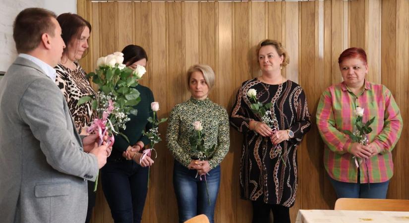 A szociális dolgozókat köszöntötték Felsőzsolcán