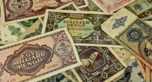 Inflációs papírpénzek a hónap műtárgyai Zalaegerszegen