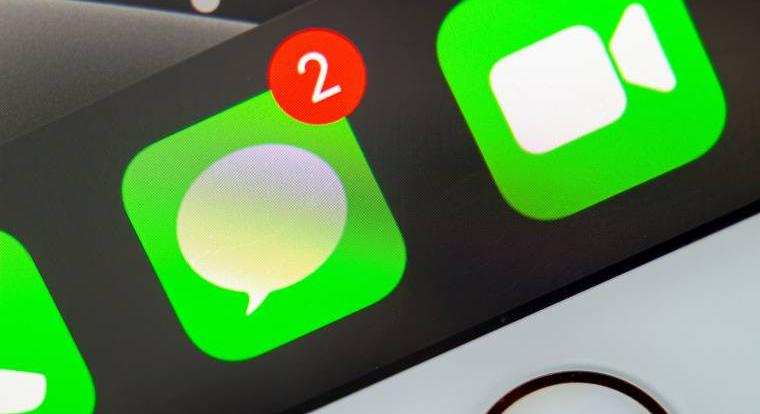 Ez nem tartott sokáig: dobták a Play Áruházból az androidos iMessage-et