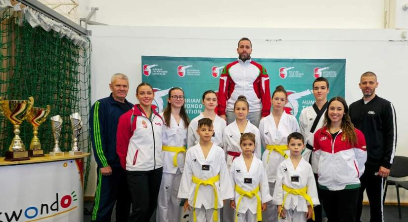 Tizenkét éremmel tért haza a Máté Taekwondo és Hapkido Sportegyesület
