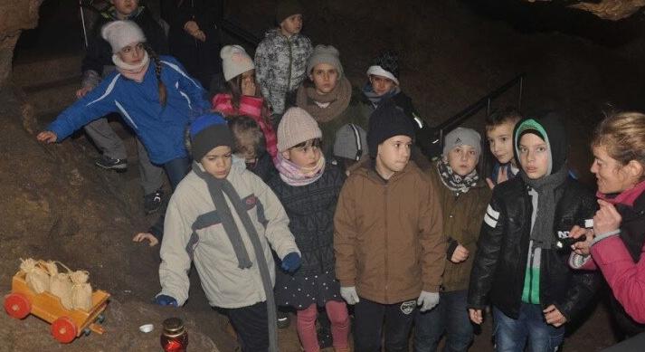 Barlangi Mikulás program a Lóczy-barlangban