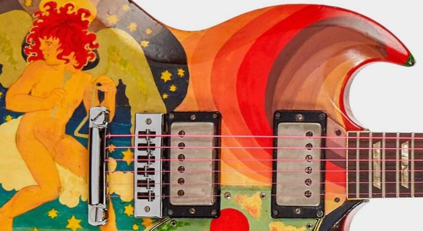 Eric Clapton meztelen testet ábrázoló Fool gitárja majd’ fél milliárdért kelt el
