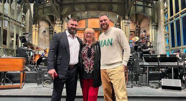 Travis Kelce édesanyja úgy érzi, a fia most boldogabb, mint eddig bármikor