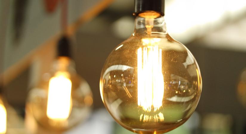 Tekerd le, oltsd el, légy tudatos! – Szakértő tippjei arról, hogyan spórolj otthon az energiával