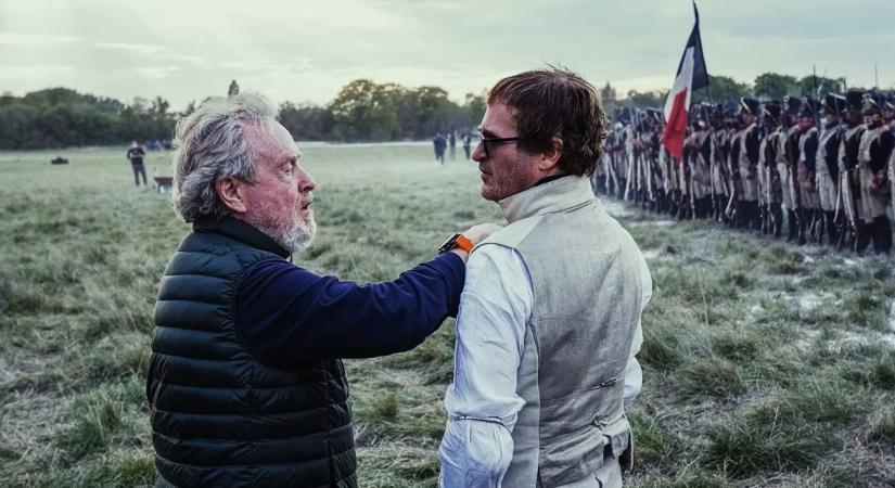 Ridley Scott mindenkit kiosztott, aki bírálni merte a Napóleon-filmet