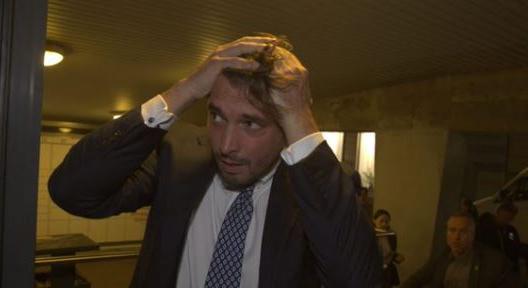 Megtámadták Thierry Baudet jobboldali politikust Hollandiában - videó