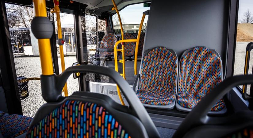 Büntetőfékezett a busz előtt Sopronban