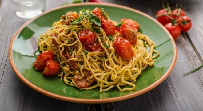 Gyors paradicsomos spagetti, ami jókedvre derít