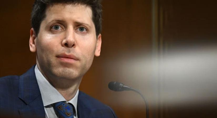 Sam Altman visszaigazolt az OpenAI-hoz