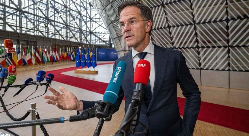 Esélytelenből éllovassá vált a bukott holland kormányfő