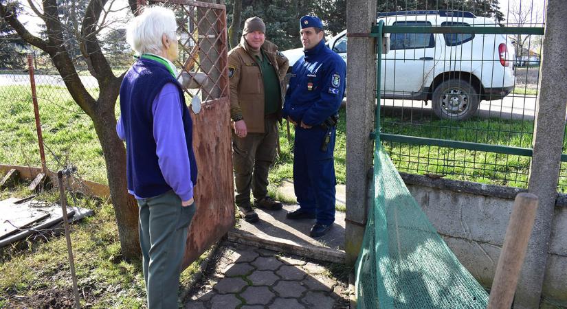 A hideg idő beköszöntével fokozottan figyeljünk az egyedül élő, idős emberekre!