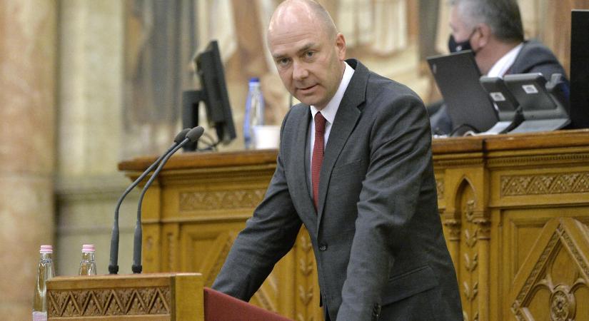 Hivatalból vizsgálatot indított az ombudsman az egységes gyógypedagógiai módszertani intézményekben tapasztalható méltatlan körülmények miatt