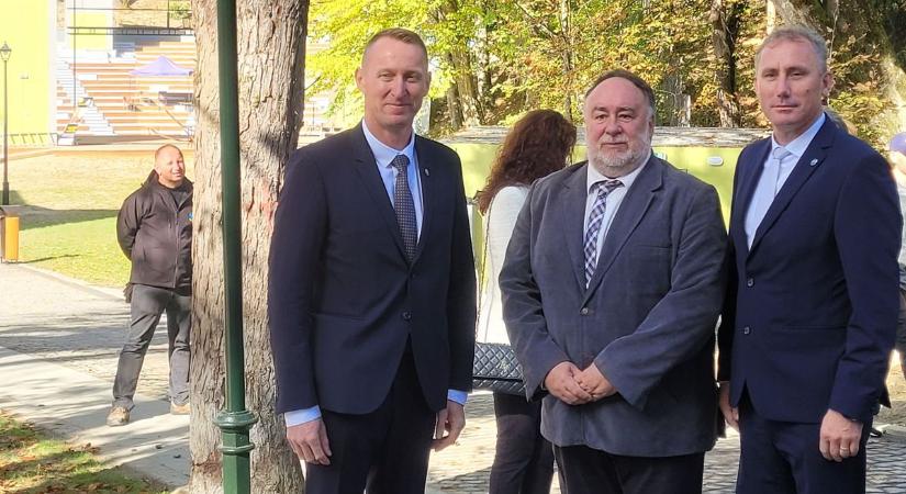 Csopakról nevezték el a székelyföldi város sétányát
