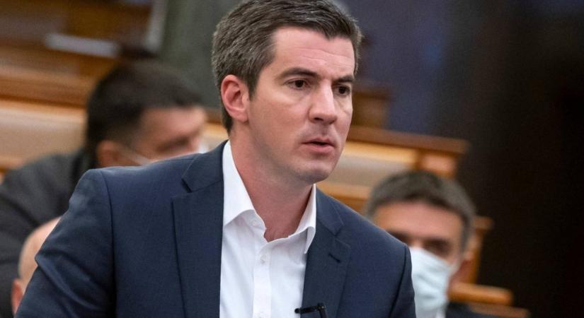 Benyújtották a nemzeti szuverenitás védelméről szóló törvényjavaslatot és az alaptörvény-módosítást