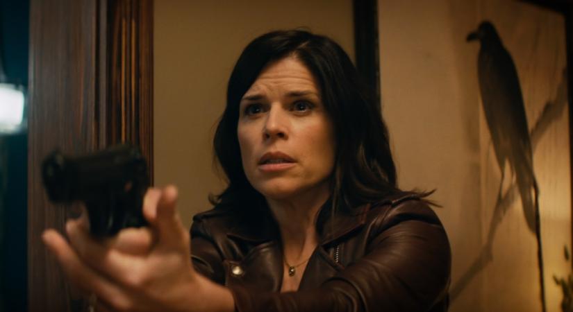 Neve Campbell nem ért egyet azzal, hogy a Sikoly-folytatások megölték az egyik fő karaktert, de "nem kíván rosszat" a franchise-nak, amiből a gázsijával kapcsolatos viták miatt lépett ki