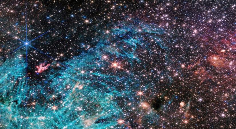 Galaxisunk szívébe nézett a James Webb űrtávcső