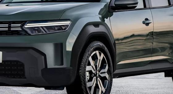 Romániai sztrádán bukkant fel az álcázott új Dacia Duster