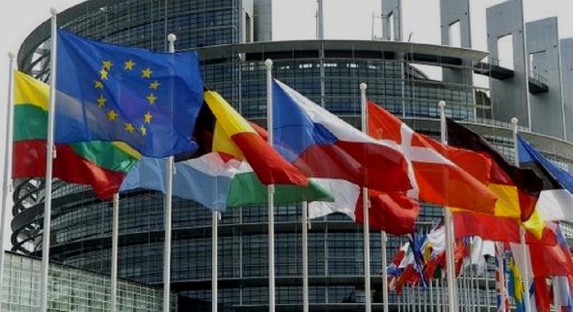Még mindig nem jön az uniós pénz! Honnan pótolhatja a kiesést a kormány?