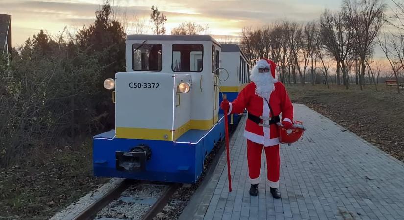Mikulásjárat a Tisza-parti kisvasúton 2023