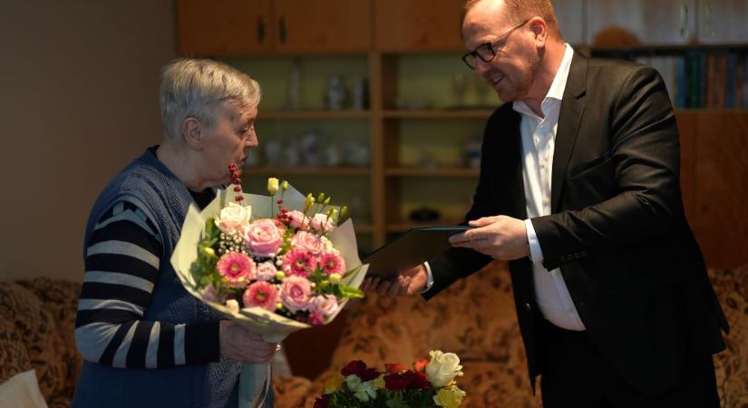 Braun Jánosnét köszöntötték születésnapja alkalmából