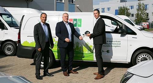Újabb gépjárművekkel bővült a Magyar Posta elektromos gépjárműflottája