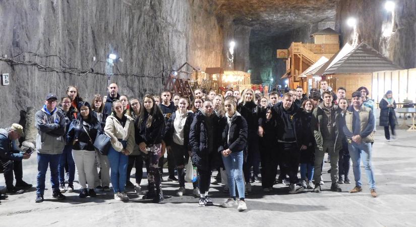 Erdélybe kirándultak a Corvin tanulói