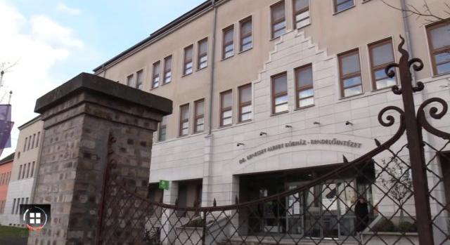 „Felháborító, hogy egy ilyen jó nevű kórház már majdnem talajon van” – év végéig nem fogad betegeket a balassagyarmati kórház szülészet-nőgyógyászati osztálya