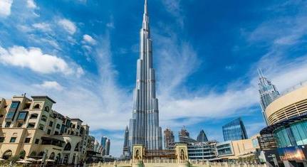 Dubaji stílusú felhőkarcolókat építenének Budapesten - a kormány előtt az elképzelés