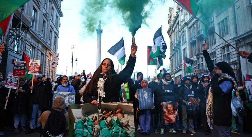 Tízezrek gyűltek össze Londonban a palesztinpárti tüntetésen